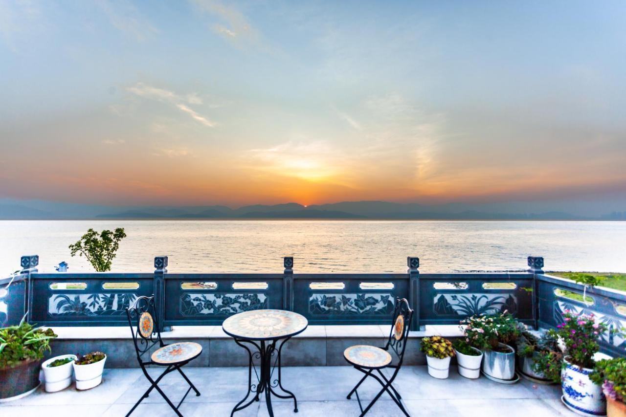 Blue Sea Hotel 다리 외부 사진