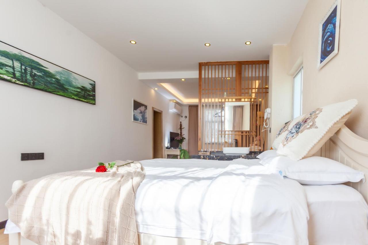 Blue Sea Hotel 다리 외부 사진